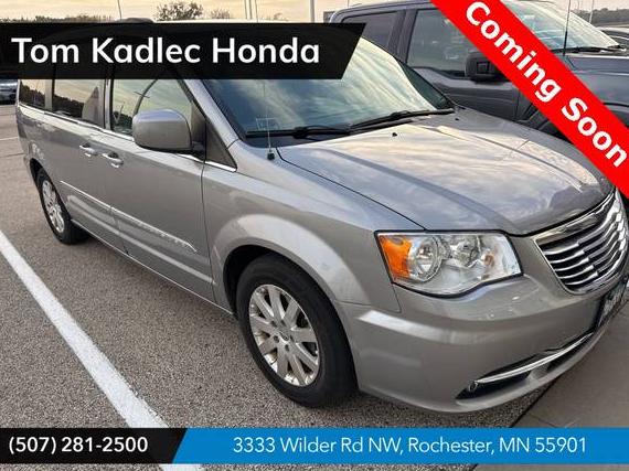 CHRYSLER TOWN AND COUNTRY 2016 2C4RC1BG1GR173296 image